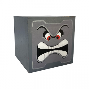 Cube Mario gris 52 cm pour décoration d'événement rétro et geek